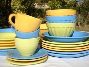 KIT VAISSELLE SEVENTIES 6personnes
