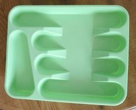 RANGE COUVERTS PLASTIQUE 33x26 cm
