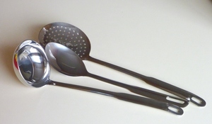 LOUCHE + CUILLERE + ECUMOIRE INOX